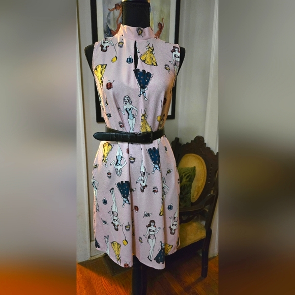 SMAK PARLOUR PAPERDOLL PATTERN SZ L DRESS. *BELT NOT INCLUDED* - Picture 1 of 8